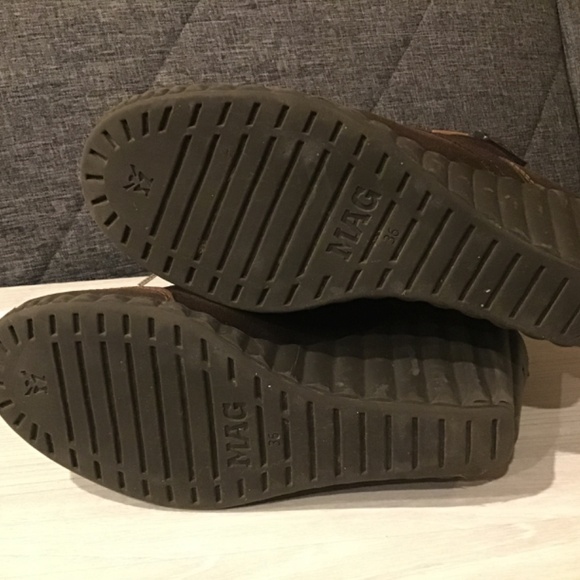 Wedge Boots - Picture 4 of 10